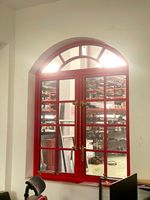 Ventana Abatible de Aleación de Aluminio con Vidrio Templado y Diseño de Persianas para Control de Insectos