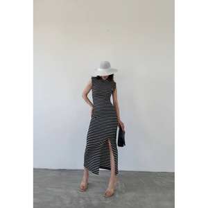 Robe moulante rayée en Lycra à col montant, taille naturelle, détail fente moderne, tenue de soirée en tissu respirant - Product Image 4