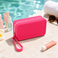 Pochette de maquillage de plage en silicone écologique brillante personnalisée avec logo, grande capacité, résistante à l'eau, pour soins de la peau et cosmétiques, vente en gros