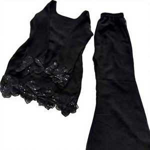 Conjunto de Salwar Kameez Negro Tradicional de Primera Calidad con Top, Pantalón y Dupatta Nazarene, Diseños Superventas para Fiestas, Venta en Línea - Product Image 1