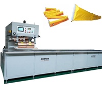 Machine de soudage automatique de bâche de couverture de tente 15KW mobile machine à souder rf machine haute fréquence