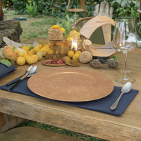 Assiettes de charge en plastique PP de 13 pouces de haute qualité couleurs personnalisées design moderne pour la fête à la maison plats de dîner de couleur personnalisée en gros