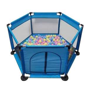 คอกกั้นเด็กแบบ<span class=keywords><strong>ไม</strong></span>่มีช่องว่าง โครงอะลู<span class=keywords><strong>มิ</strong></span><span class=keywords><strong>เนียม</strong></span>อัลลอยด์แข็งแรง พับเก็บได้ คอกกั้นเด็กแบบพับได้ รั้วกั้นนิรภัยสำหรับเด็กที่มั่นคง - Product Image 3