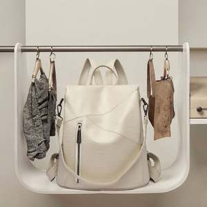 Mochila de nailon personalizable para mujer, estilo escolar, con panel solar incorporado, resistente al agua, puerto USB, cierre de cremallera. - Product Image 3