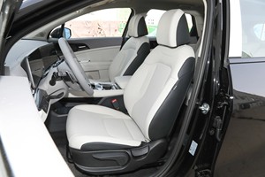 Nouveau véhicule KIA <span class=keywords><strong>Sportage</strong></span> 2025 1.5 T 2WD Édition Luxe 5 places Essence SUV compact avec caméra de recul - Product Image 6