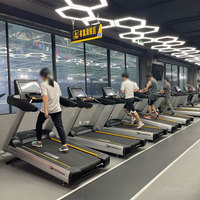 Tapis roulant commercial à écran tactile HD de 32 pouces, 7 CV, entraînement cardio, équipement de fitness, salle de sport professionnelle, personnalisation à guichet unique