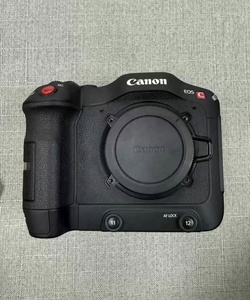 Videocamera Digitale 4K <span class=keywords><strong>Canon</strong></span> <span class=keywords><strong>C70</strong></span> Usata per Riprese Video Professionali con Attacco RF - Vendita all'Ingrosso - Product Image 1