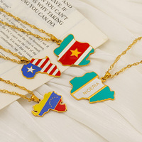 Collier Pendentif Femme en Acier Inoxydable Plaqué Or 18K avec Chaîne en Bambou et Carte Nationale Émaillée, Style Créatif et Tendance, Vente en Gros