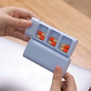 Pastillero Pequeño de Plástico para Siete Días, Fácil de Transportar, Impermeable, para Oficina, Viajes de Negocios, Dormitorio, Mini, Creativo, de Tres Puntos, para Viajes - Product Image 4