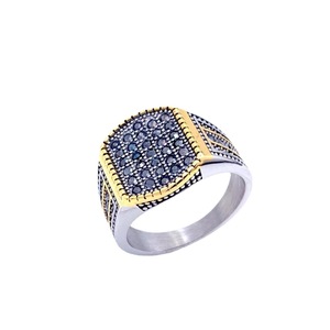 Bague en acier inoxydable bicolore plaquée or, sertie de diamants, style vintage rétro, vente en gros - Product Image 5