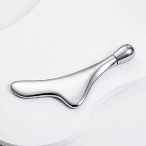 Lüks 24k altın Gua Sha masaj değnek kaldırma yüz kaldırma ve sıkma yüz özellikleri göz bakımı rulo dahil - Product Image 2