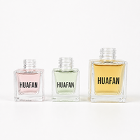 Bouteille en verre vide pour diffuseur de parfum 50ml 100ml, carrée, pour aromathérapie, avec couvercle en bois et bâtonnets en rotin, conteneur de parfum, logo personnalisé