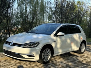 Volkswagen <span class=keywords><strong>Golf</strong></span> <span class=keywords><strong>2020</strong></span> DSG Comfort de <span class=keywords><strong>Segunda</strong></span> <span class=keywords><strong>Mano</strong></span>, Gasolina, Hatchback, Volante a la Izquierda, Coche Usado, Exportación de China - Product Image 1