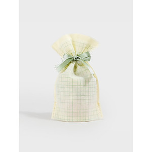 Borsa a righe in tessuto Non tessuto con manico da 2 Logo personalizzabili per calzini da regalo - Product Image 1