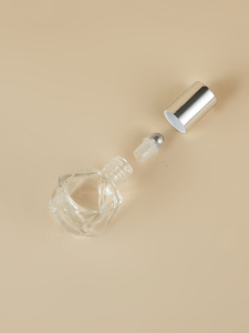 Botella Roll-On de 8 ml con Pentagrama, de Vidrio Transparente, para Masajes, Aceites Esenciales, Perfumes, Recargable - Product Image 3