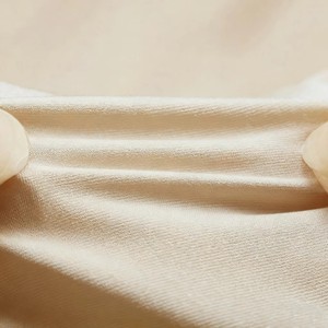Tessuto in Poliammide Elasticizzato 4 Vie Certificato Oeko-Tex, Ultra-Sottile, Lucido, in Nylon e Spandex per Biancheria Intima Senza Cuciture - Product Image 3