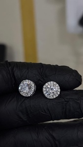 Pendientes de Plata de Ley 925 con Moissanita, Corte Brillante Redondo, con Halo y Cierre de Rosca, para Regalo de Boda o Fiesta - Product Image 6