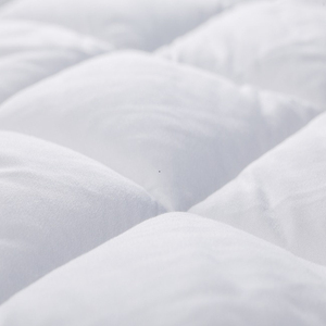 OEM Big Order Service White Queen Size Down Alternative Comforter <strong>Microfibre</strong> <strong>Duvet</strong> Inner - Product Image 3