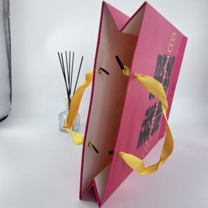 Bolsa con asa de papel impresa personalizada a bajo precio y éxito de ventas - Product Image 4