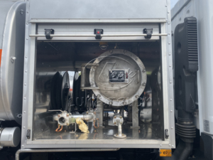 Camion-citerne à carburant intelligent de 13 000 L, véhicule de soutien au sol moderne de 14 m³ pour l'aviation civile - Product Image 2