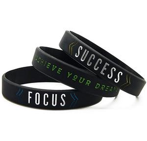 Nuevas Pulseras de Silicona Ecológicas y Modernas con Logotipo Personalizado para Promociones - Product Image 1