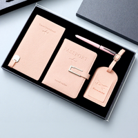 Coffret Cadeau d'Affaires Personnalisé : Étiquette de Bagage en Cuir, Pochette Passeport, Carnet et Stylo Métallique pour le Nouvel An Chinois et Événements Corporatifs