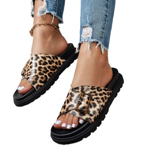 Nuevas Pantuflas de Moda de Primavera y Verano con Suela Gruesa, Diseño de Leopardo, Tacón Inclinado Antideslizante para Mujer, Modelo Thi916 - Product Image 5
