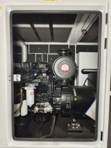 Combien coûte un groupe électrogène de 500 kVA 400 kW 50 Hz triphasé alimenté par un moteur 6ZTAA13-G2, type silencieux ? - Product Image 3