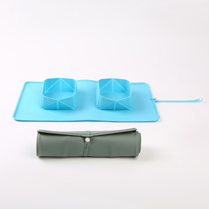 ชุดชามอาหารสัตว์เลี้ยงพกพาแบบมินิมอล ทำจากซิลิโคน พับเก็บได้ ใช้สำหรับใส่อาหารและน้ำสำหรับสุนัข เหมาะสำหรับการเดินทาง แคมป์ปิ้ง พร้อมช่องเก็บของ - Product Image 4