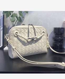 Borse a Tracolla Intrecciate in Vera Pelle per Uomo e Donna, Nuove Borse Casual Quadrate Fatte a Mano - Product Image 4