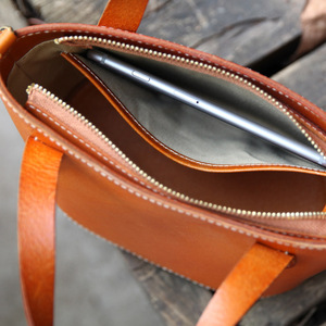 Sac à bandoulière en cuir de vachette véritable fait main pour femme, tanné végétal, sac fourre-tout - Product Image 6