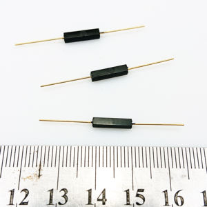 Saklar Reed Plastik Biasanya Terbuka / Sensor Kontak Magnetik Reed dengan Kabel Emas Lurus 11x2.4x2.3mm 200V - Product Image 1