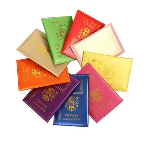 Toptan 9 renkler İspanya pasaport tutucu deri parlak yüzey altın folyo Debossed baskı pasaport tutucu kart tutucu
