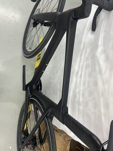 Vélo de route aérodynamique en fibre de carbone à module élevé avec passage de câbles entièrement interne pour la course professionnelle 5pro-2rd [TWITTER R5pro Carbon] - Product Image 3