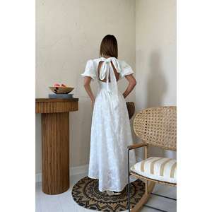 Robe trapèze blanche brodée à nouer dans le dos, taille naturelle, en tissu respirant, décontractée et confortable - Product Image 1