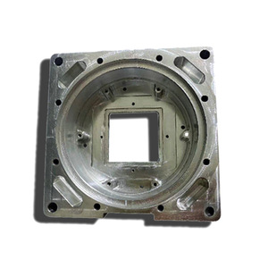 อุปกรณ์เสริมเครื่องกัดโลหะความแม่นยำสูงสำหรับงานกลึง CNC แบบกำหนดเอง เส้นผ่านศูนย์กลาง 1000 มม. ความแม่นยำในการตกแต่งผิว - Product Image 1