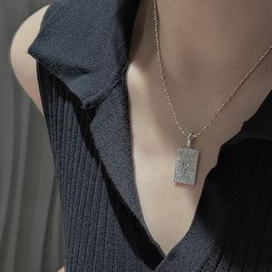 Pendentif en argent pur S925 à six branches avec un design de cœur carré, style antique à la mode, simple et cool, motif de niche - Product Image 3