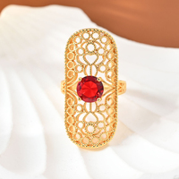 Bague statement vintage en filigrane doré avec pierre précieuse rouge, verte et bleue, grande bague ovale ajourée pour bijoux de fête