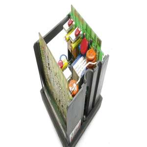 DC200E-2-200-1 00P00-0-EN UNMP Yeni Orijinal Hazır Stokta Endüstriyel Otomasyon PAC Özel PLC Programlama Kontrol Cihazı - Product Image 1