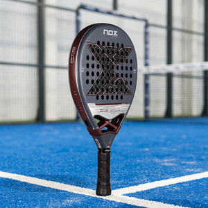 Paleta de Pickleball AT-9 sin Bordes, Núcleo de Panal de Abeja de 15 mm, 40 Orificios, Agarre Antideslizante, Forma Estándar para Entrenamiento de Adultos - Product Image 3