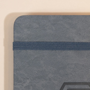Carnet en cuir PU avec logo personnalisé en relief, options de couverture multicolores, commande en gros - Product Image 4