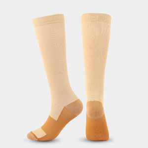 Chaussettes de compression en nylon hautement élastiques pour les sports de plein air, couleur unie, taille jeune - Product Image 4