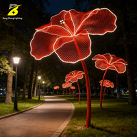 Sculpture florale lumineuse en maille Bang Sheng Lighting - Décoration extérieure à fort impact pour les fêtes de Noël, Halloween et Thanksgiving