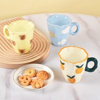 Tasse en céramique de porcelaine fine peinte à la main motif ours, design créatif artisanal, compatible lave-vaisselle et micro-ondes, cadeau idéal pour le café et le lait