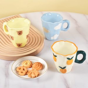 Taza <span class=keywords><strong>de</strong></span> Cerámica <span class=keywords><strong>de</strong></span> Porcelana China <span class=keywords><strong>con</strong></span> Diseño <span class=keywords><strong>de</strong></span> Oso Pintado a Mano, Diseño Creativo Artesanal, Apta para Lavavajillas y Microondas, Regalo para Café y <span class=keywords><strong>Leche</strong></span> - Product Image 4