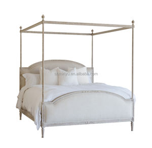 Massief Houten Slaapkamermeubilair In Franse Landelijke Stijl Eigentijds Design Hemelbed In Wit Linnen Verweerde Witte Afwerking - Product Image 2