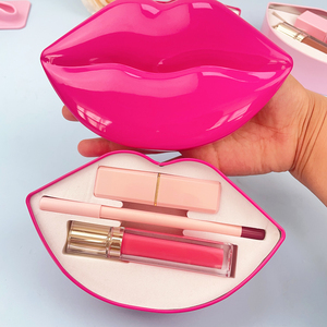 Kit de Labios 3 en 1 al por Mayor: Brillo Labial Vegano, Lápiz Labial Mate y Delineador Cremoso - Product Image 3