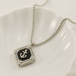 เครื่องประดับแฟชั่นสร้อยคอจี้สมอเรือสำหรับผู้ชายทำจากสเตนเลสสตีลสีเขียวหรูหรามีสัญลักษณ์หินอัญมณีสีดำ - Product Image 4