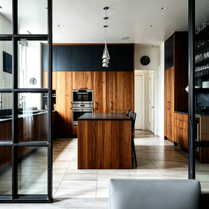 Meuble de cuisine haut de gamme sur mesure avec base en bois de noyer et accents noirs pour maisons modernes à plan ouvert - Product Image 1