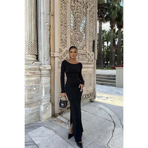 Vestido de Noche Negro Satinado con Cuello Alto, Cintura Imperio, Bordado, Silueta de Vestido de Gala, Estilo de Fiesta, Disponible en Tallas XS a XL - Product Image 3